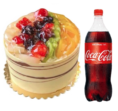 4 ile 6 kişilik karışık mevsim meyveli yaş pasta 1 lt cola gerçek meyve dolgulu taze ürün.